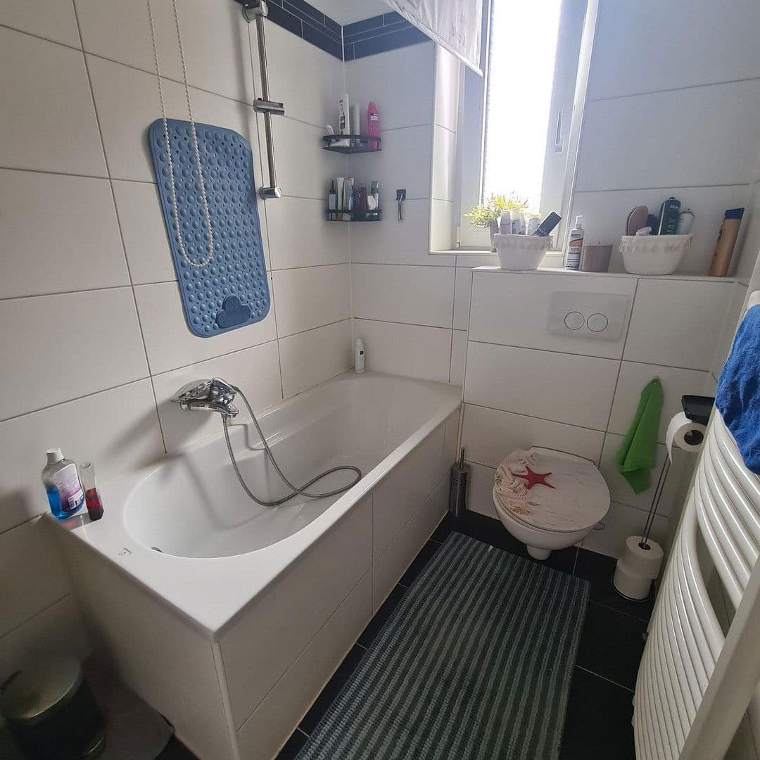 Prenájom domu 260 m², pozemek 430 m², Herrmann Rinne Str. 34, Duisburg, Severné Porýnie - Westfálsko Prenájom domu 260 m², pozemek 430 m², Herrmann Rinne Str. 34, Duisburg, Severné Porýnie - Westfálsko