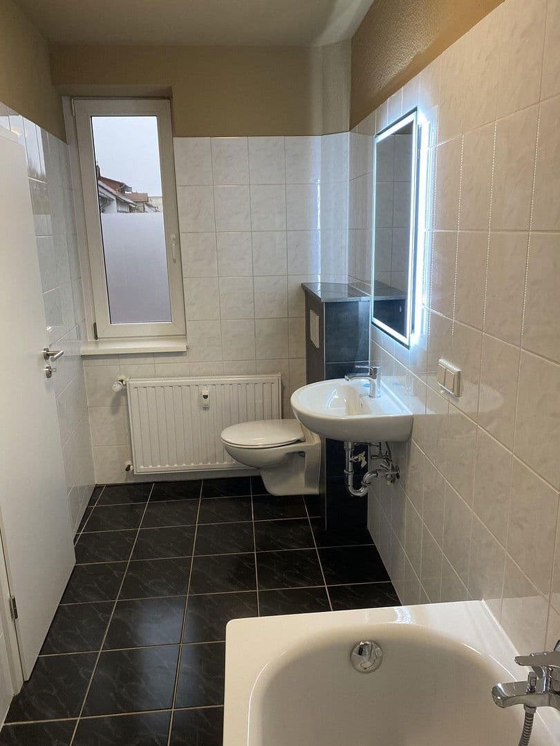 Prenájom bytu 2-izbový 45 m², Mühlhausen/Thüringen, Durínsko Prenájom bytu 2-izbový 45 m², Mühlhausen/Thüringen, Durínsko