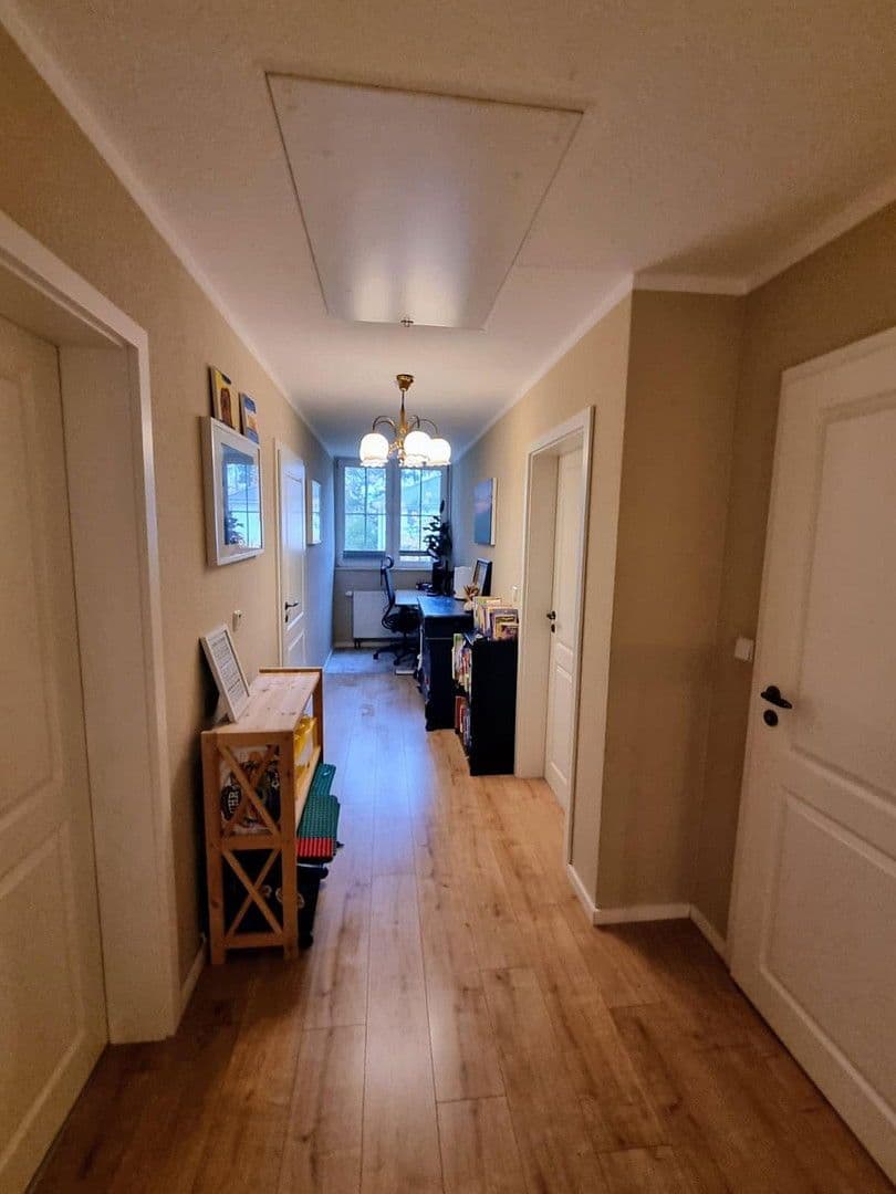 Predaj domu 130 m², pozemek 613 m², Schöneiche bei Berlin, Brandenbursko Predaj domu 130 m², pozemek 613 m², Schöneiche bei Berlin, Brandenbursko