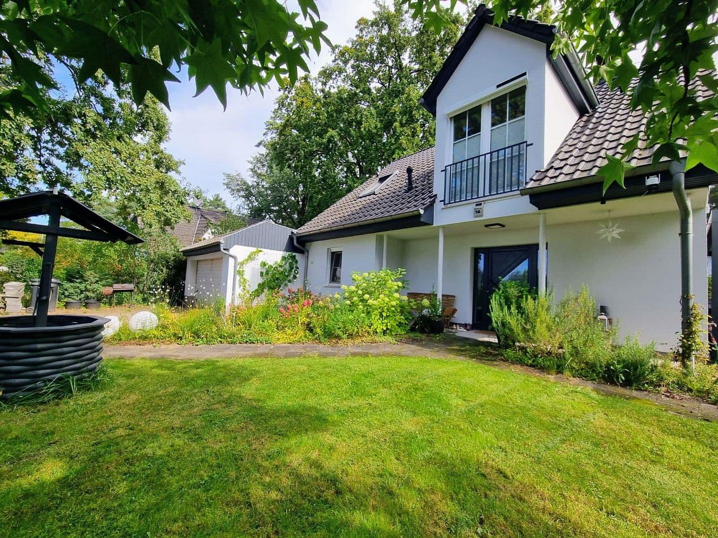 Predaj domu 130 m², pozemek 613 m², Schöneiche bei Berlin, Brandenbursko Predaj domu 130 m², pozemek 613 m², Schöneiche bei Berlin, Brandenbursko