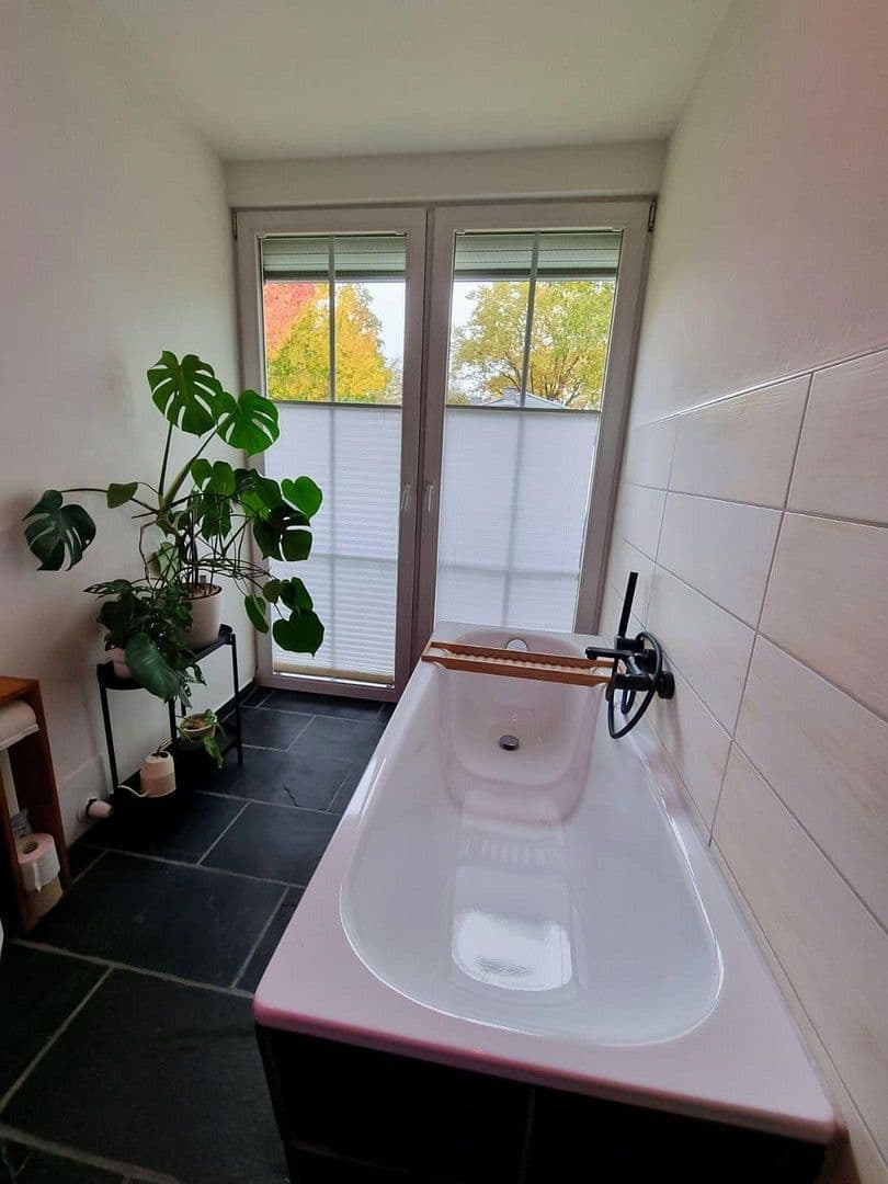 Predaj domu 130 m², pozemek 613 m², Schöneiche bei Berlin, Brandenbursko Predaj domu 130 m², pozemek 613 m², Schöneiche bei Berlin, Brandenbursko