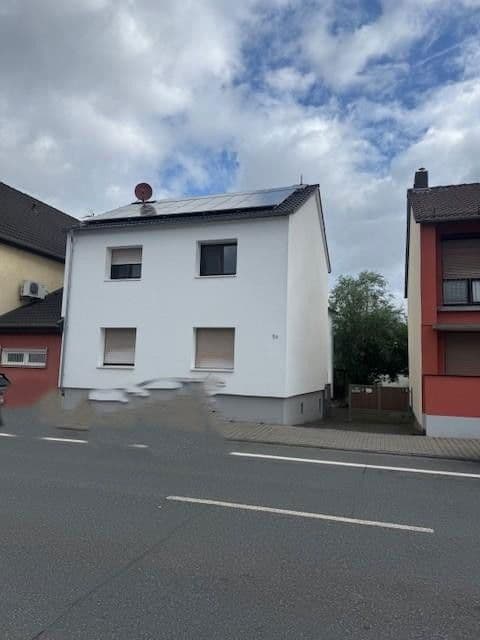 Predaj domu 186 m², pozemek 355 m², Seligenstädter Str. 56, Seligenstadt, Hesensko Predaj domu 186 m², pozemek 355 m², Seligenstädter Str. 56, Seligenstadt, Hesensko