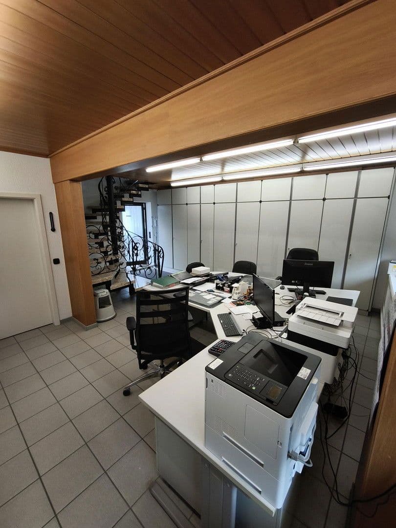 Prenájom kancelárie 72 m², Erftstadt, Severné Porýnie - Westfálsko Prenájom kancelárie 72 m², Erftstadt, Severné Porýnie - Westfálsko