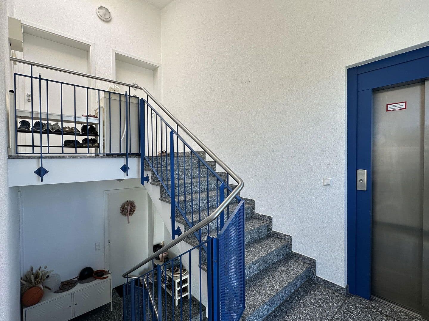 Predaj domu 400 m², pozemek 259 m², Langen, Hesensko Predaj domu 400 m², pozemek 259 m², Langen, Hesensko