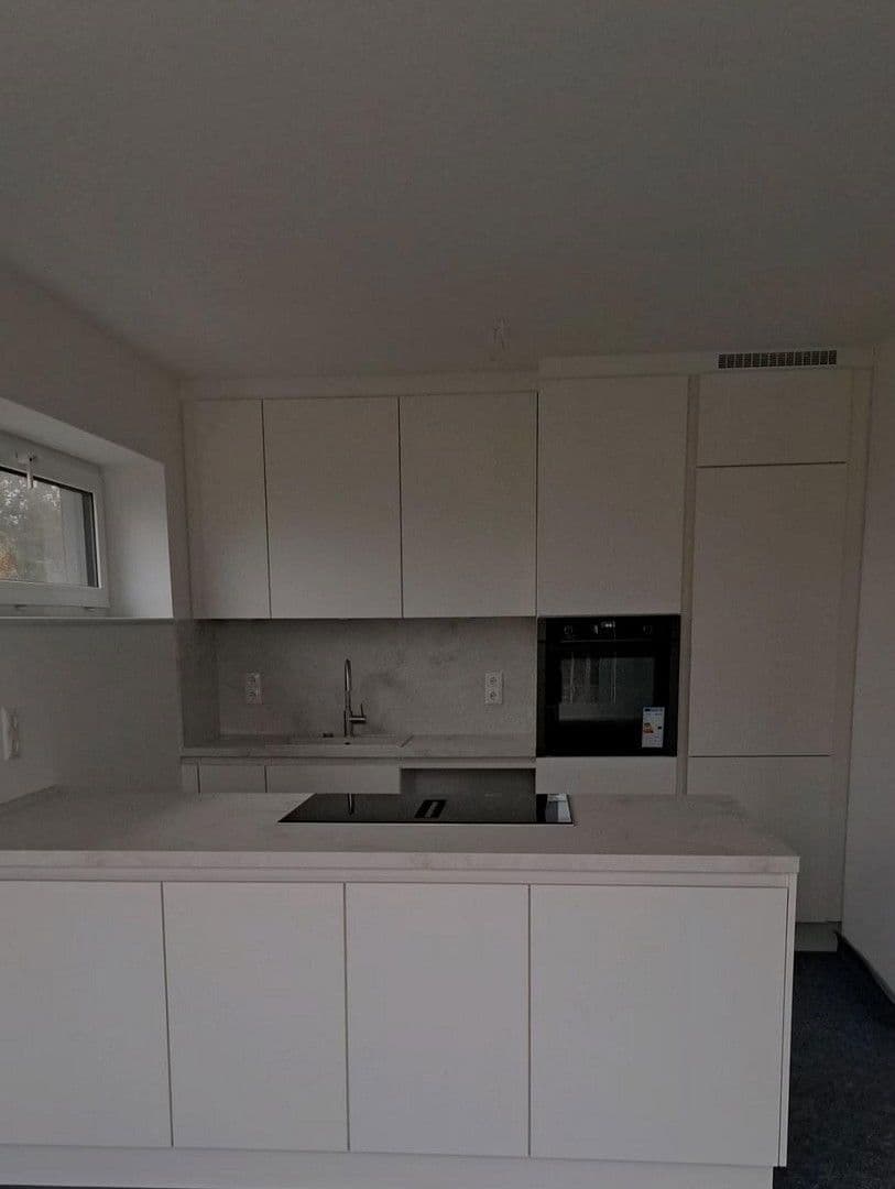 Prenájom domu 117 m², pozemek 248 m², Prisdorf, Šlezvicko-Holštajnsko Prenájom domu 117 m², pozemek 248 m², Prisdorf, Šlezvicko-Holštajnsko