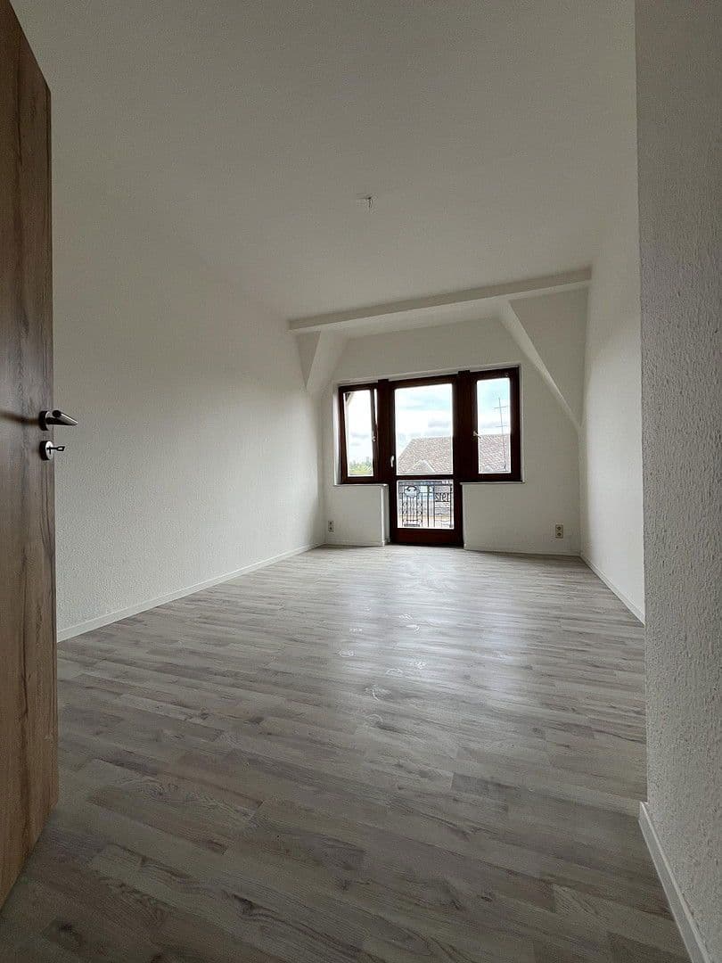 Prenájom bytu 3-izbový 79 m², Thomas-Mann-Straße 13, Zwickau, Sasko Prenájom bytu 3-izbový 79 m², Thomas-Mann-Straße 13, Zwickau, Sasko