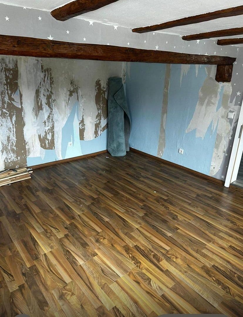 Predaj domu 136 m², pozemek 184 m², Ebsdorfergrund, Hesensko Predaj domu 136 m², pozemek 184 m², Ebsdorfergrund, Hesensko