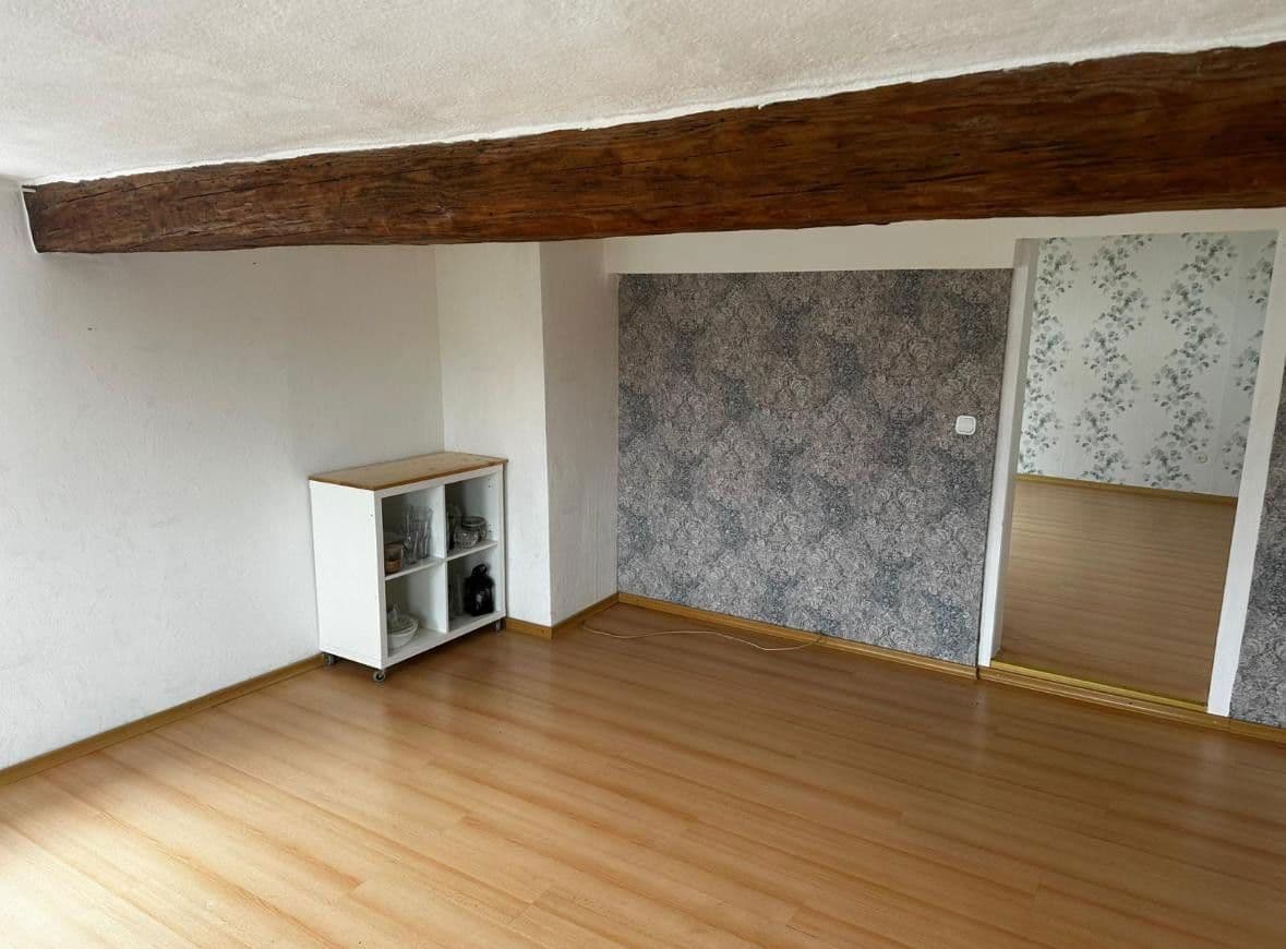 Predaj domu 136 m², pozemek 184 m², Ebsdorfergrund, Hesensko Predaj domu 136 m², pozemek 184 m², Ebsdorfergrund, Hesensko