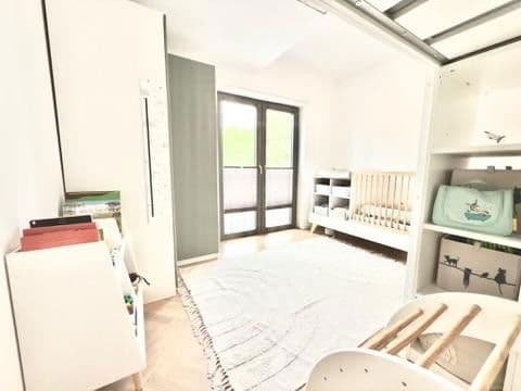 Prenájom bytu 4-izbový 124 m², Hamburg, Hamburg Prenájom bytu 4-izbový 124 m², Hamburg, Hamburg