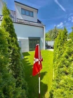 Prenájom bytu 4-izbový 124 m², Hamburg, Hamburg Prenájom bytu 4-izbový 124 m², Hamburg, Hamburg