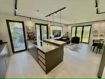 Prenájom bytu 4-izbový 124 m², Hamburg, Hamburg Prenájom bytu 4-izbový 124 m², Hamburg, Hamburg