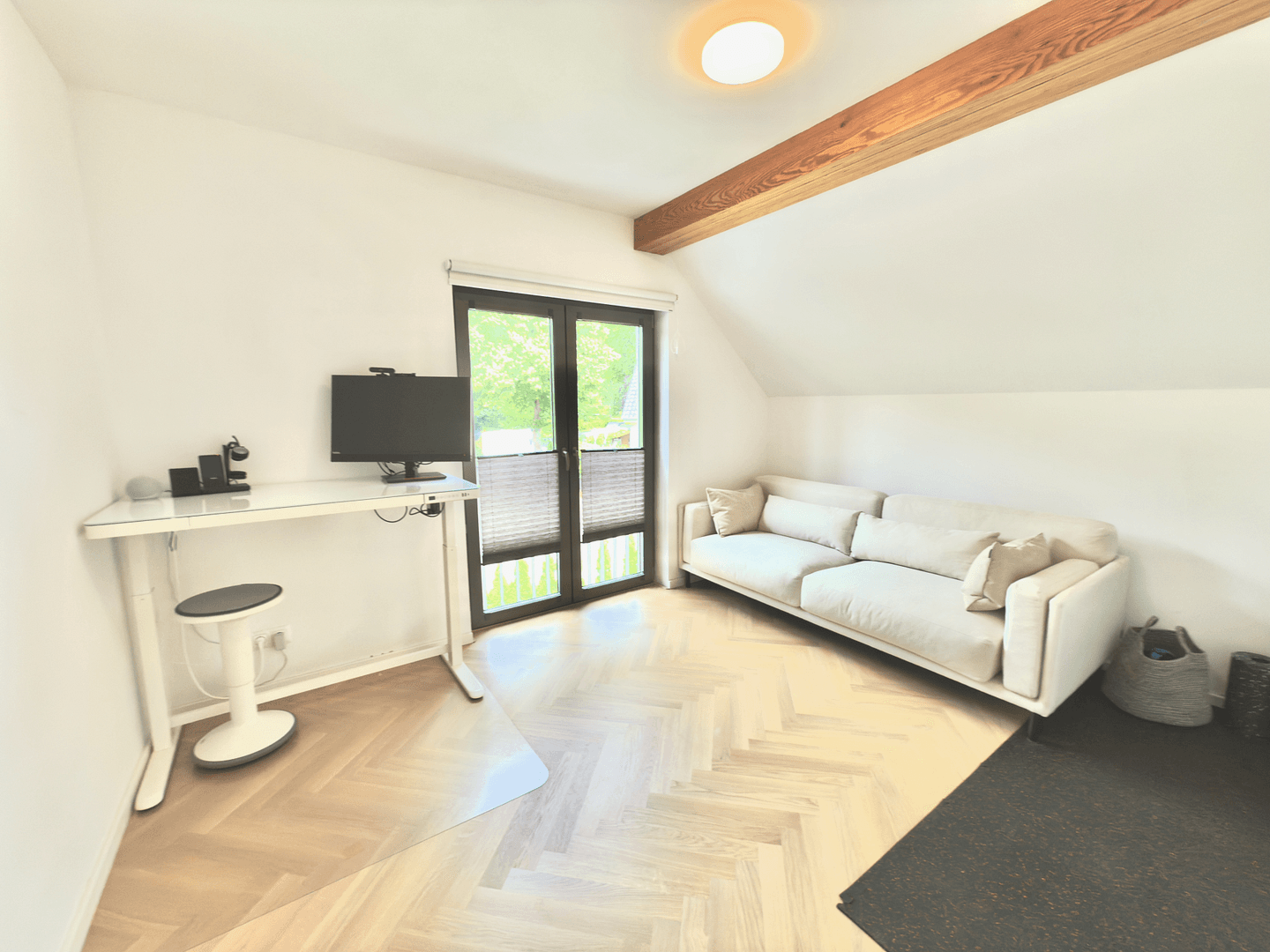 Prenájom bytu 4-izbový 124 m², Hamburg, Hamburg Prenájom bytu 4-izbový 124 m², Hamburg, Hamburg