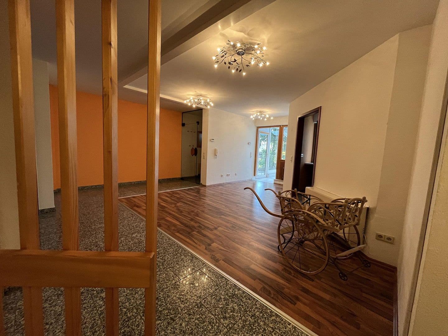 Predaj domu 165 m², pozemek 165 m², Tettnang, Bádensko-Wurttembersko Predaj domu 165 m², pozemek 165 m², Tettnang, Bádensko-Wurttembersko