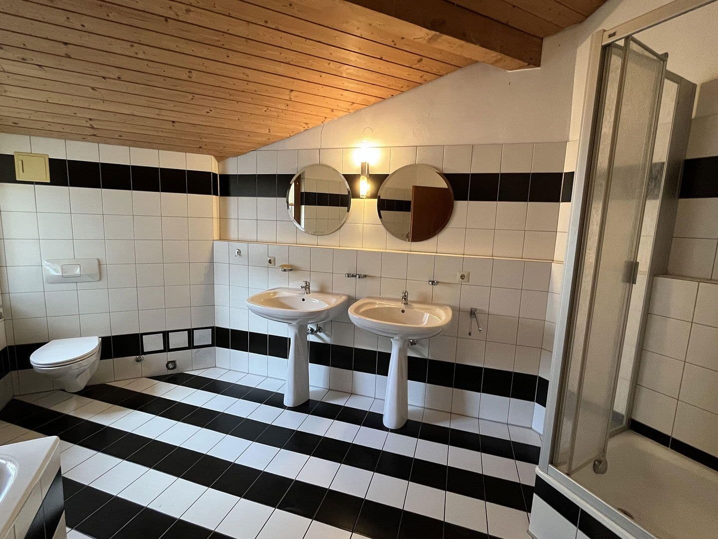 Predaj domu 165 m², pozemek 165 m², Tettnang, Bádensko-Wurttembersko Predaj domu 165 m², pozemek 165 m², Tettnang, Bádensko-Wurttembersko