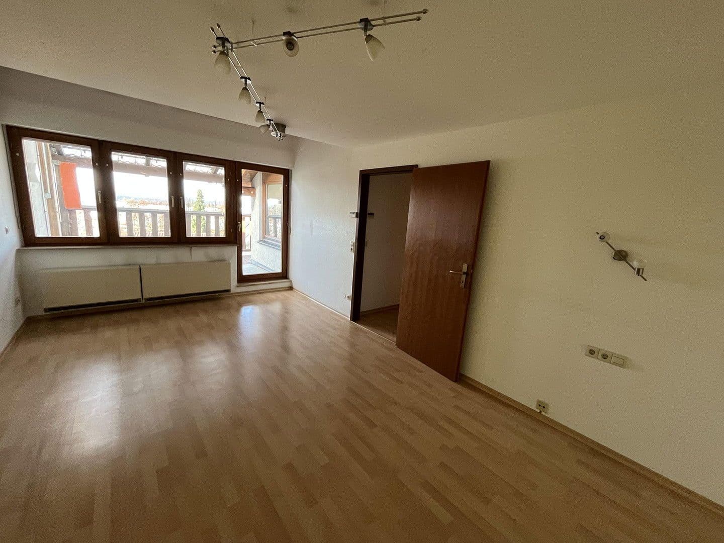 Predaj domu 165 m², pozemek 165 m², Tettnang, Bádensko-Wurttembersko Predaj domu 165 m², pozemek 165 m², Tettnang, Bádensko-Wurttembersko
