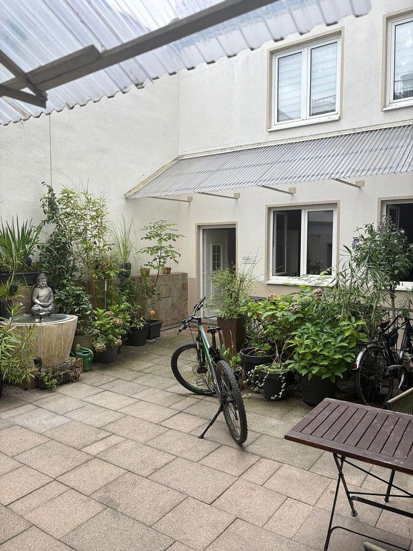 Predaj bytu 2-izbový 50 m², Follerstraße, 100 A, Köln, Severné Porýnie - Westfálsko Predaj bytu 2-izbový 50 m², Follerstraße, 100 A, Köln, Severné Porýnie - Westfálsko