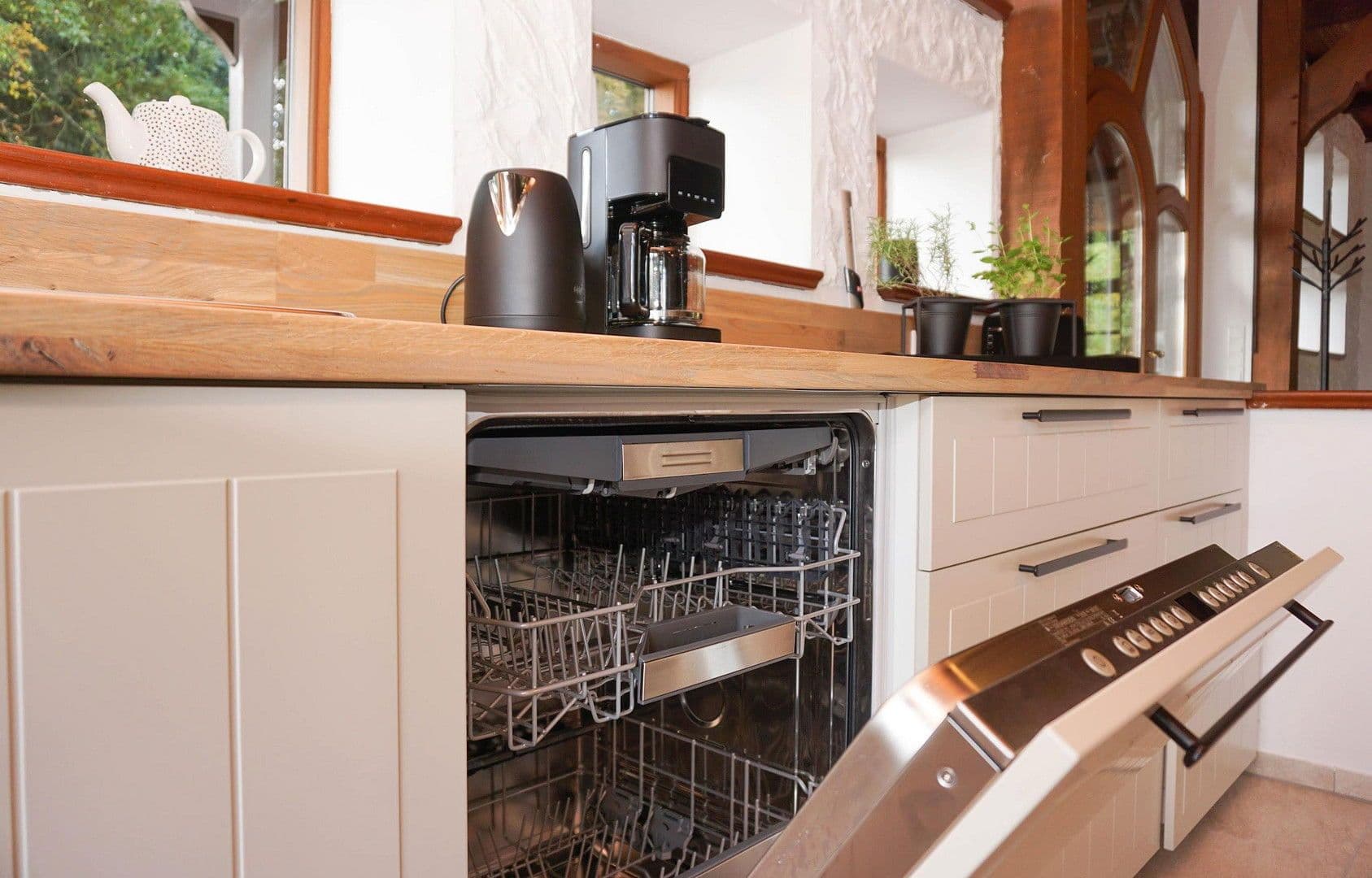 Predaj domu 198 m², pozemek 5.000 m², Dahldorfer Str. 19, Gnarrenburg, Dolné Sasko Predaj domu 198 m², pozemek 5.000 m², Dahldorfer Str. 19, Gnarrenburg, Dolné Sasko