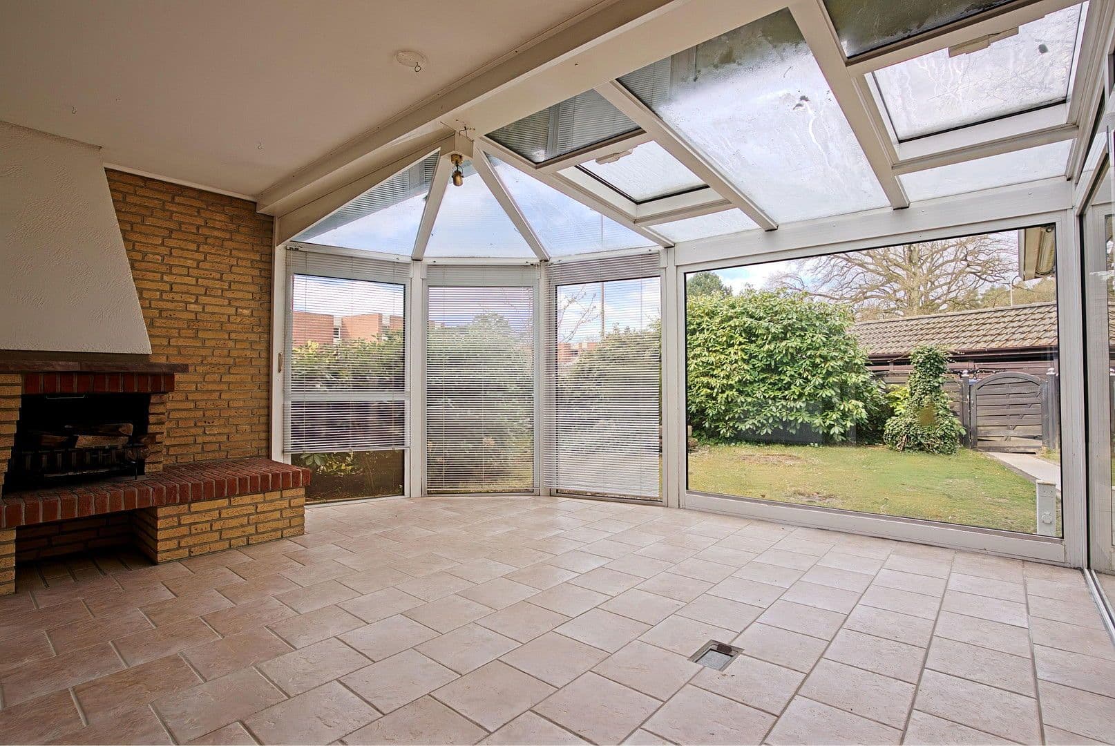 Prenájom bytu 4-izbový 166 m², Uferallee 16, Bad Bevensen, Dolné Sasko Prenájom bytu 4-izbový 166 m², Uferallee 16, Bad Bevensen, Dolné Sasko