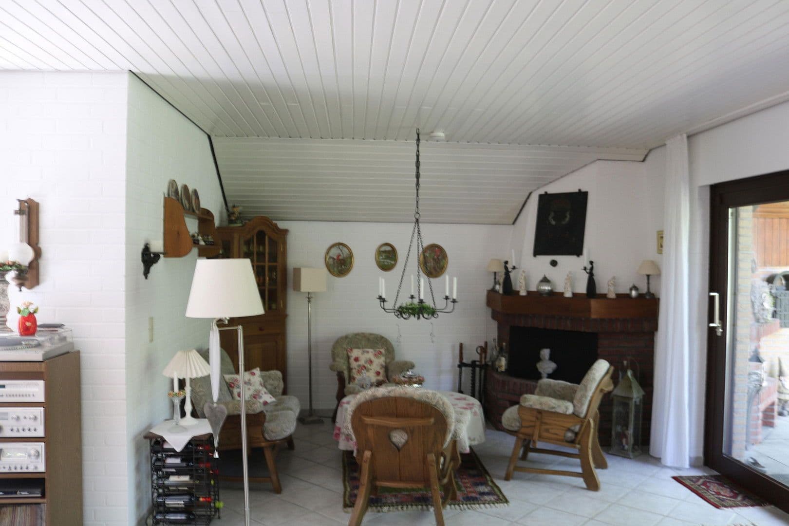 Predaj domu 204 m², pozemek 1.209 m², Hude (Oldenburg), Dolné Sasko Predaj domu 204 m², pozemek 1.209 m², Hude (Oldenburg), Dolné Sasko