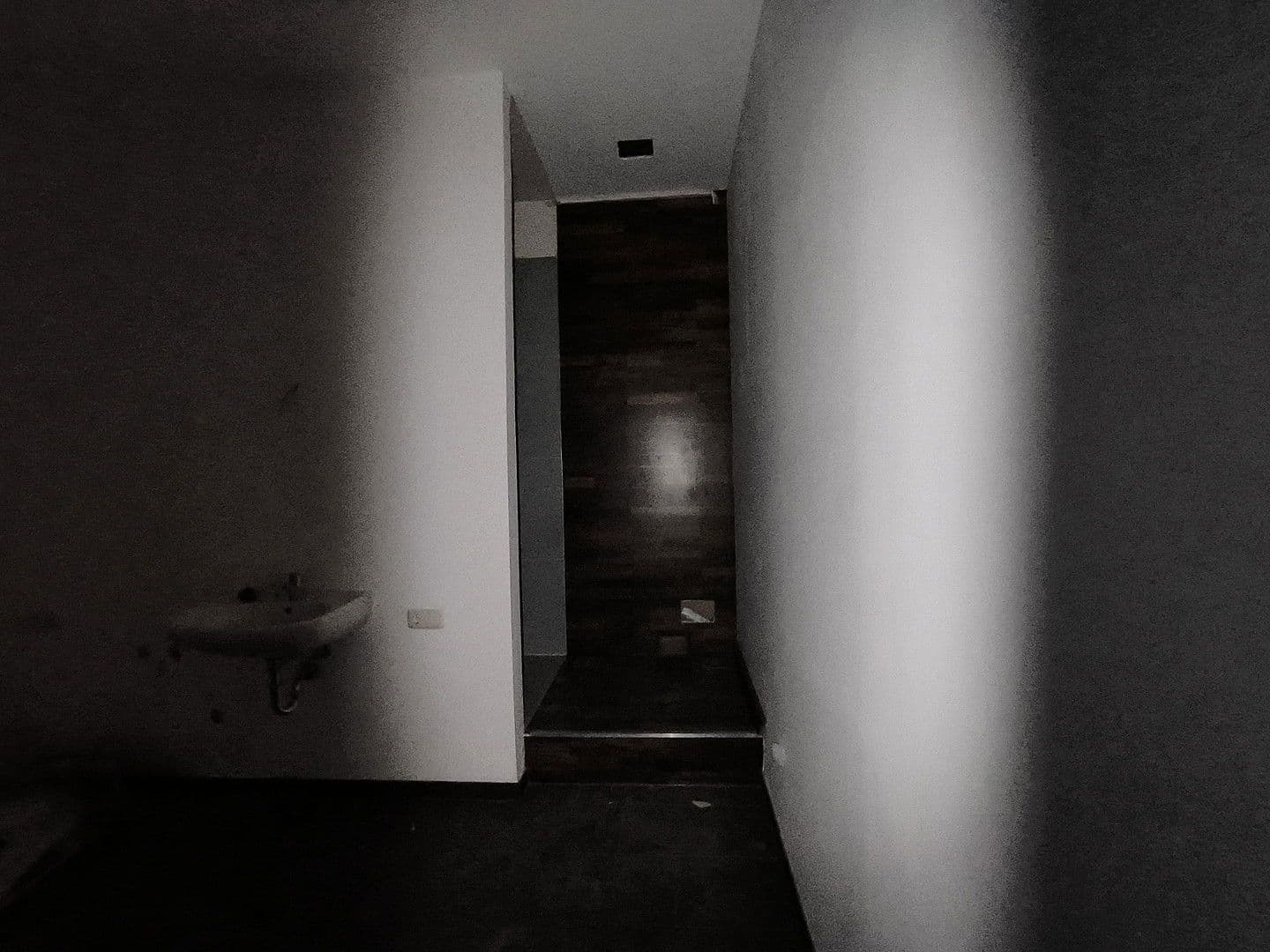 Prenájom nebytového priestoru 9 m², Hegelstraße 19, Magdeburg, Sasko-Anhaltsko Prenájom nebytového priestoru 9 m², Hegelstraße 19, Magdeburg, Sasko-Anhaltsko