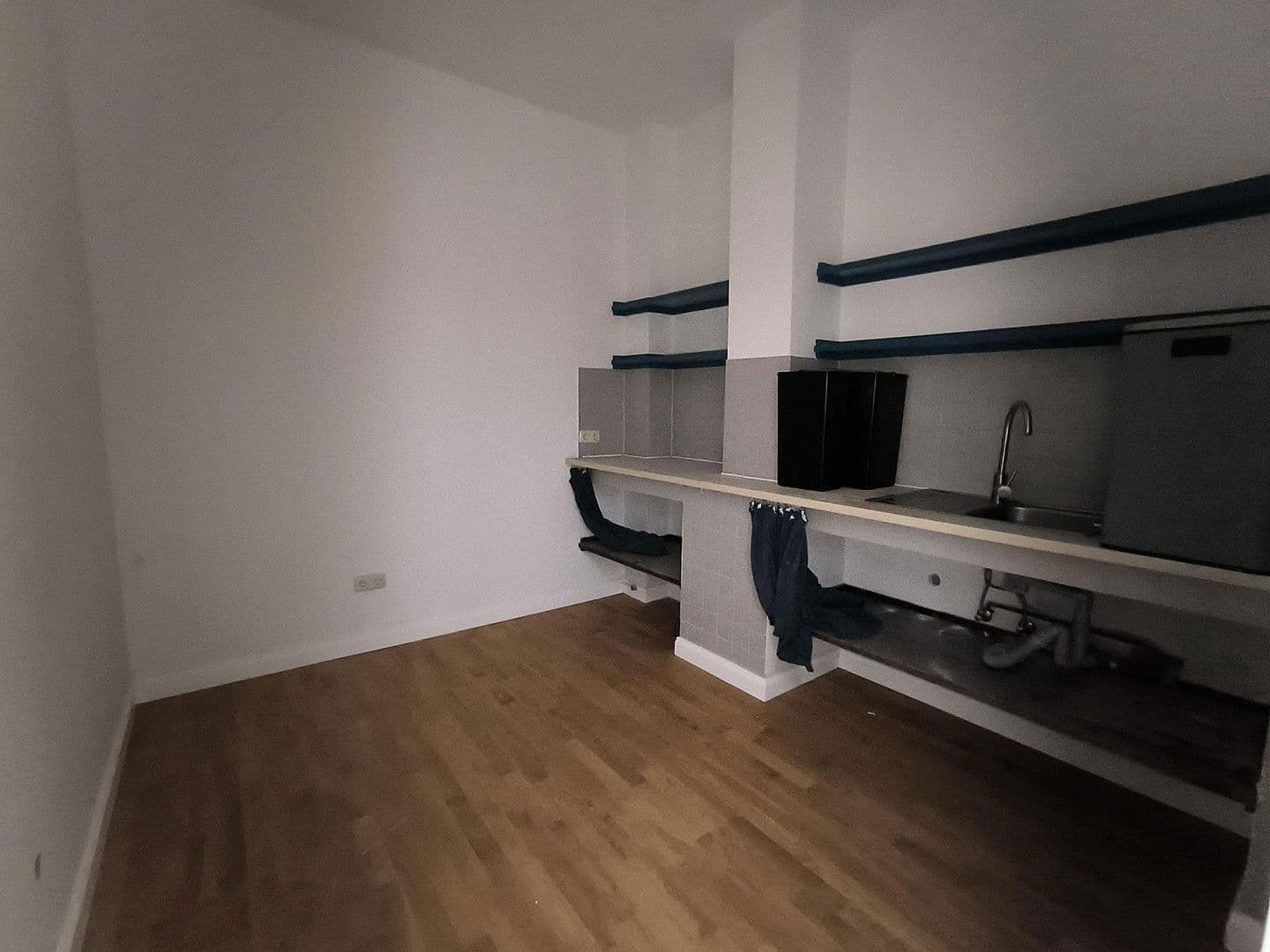 Prenájom nebytového priestoru 9 m², Hegelstraße 19, Magdeburg, Sasko-Anhaltsko Prenájom nebytového priestoru 9 m², Hegelstraße 19, Magdeburg, Sasko-Anhaltsko