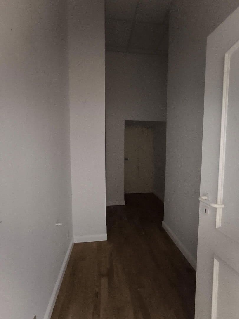 Prenájom nebytového priestoru 9 m², Hegelstraße 19, Magdeburg, Sasko-Anhaltsko Prenájom nebytového priestoru 9 m², Hegelstraße 19, Magdeburg, Sasko-Anhaltsko