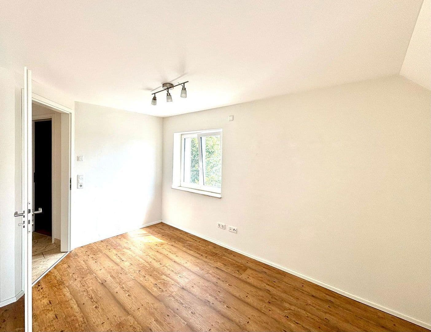 Predaj bytu 4-izbový 92 m², Überlingen, Bádensko-Wurttembersko Predaj bytu 4-izbový 92 m², Überlingen, Bádensko-Wurttembersko