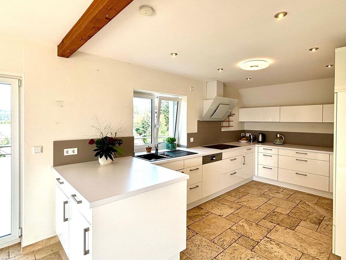 Predaj bytu 4-izbový 92 m², Überlingen, Bádensko-Wurttembersko Predaj bytu 4-izbový 92 m², Überlingen, Bádensko-Wurttembersko