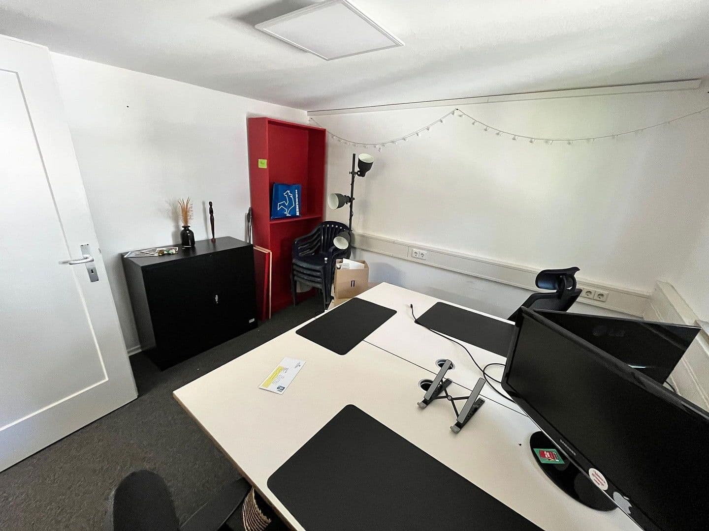 Prenájom kancelárie 50 m², Schützenstraße 11, Stuttgart, Bádensko-Wurttembersko Prenájom kancelárie 50 m², Schützenstraße 11, Stuttgart, Bádensko-Wurttembersko