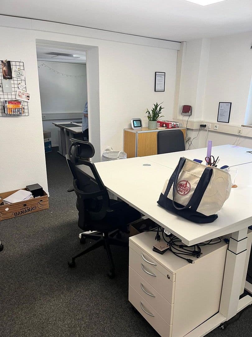 Prenájom kancelárie 50 m², Schützenstraße 11, Stuttgart, Bádensko-Wurttembersko Prenájom kancelárie 50 m², Schützenstraße 11, Stuttgart, Bádensko-Wurttembersko