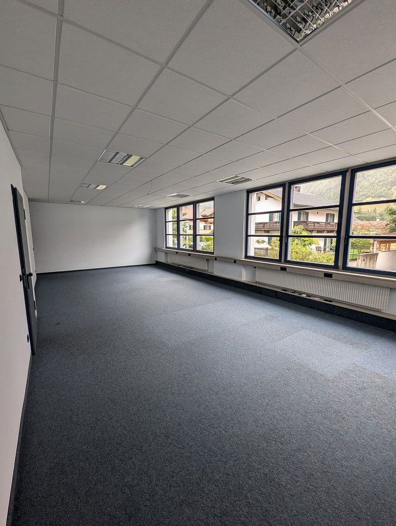Prenájom kancelárie 160 m², Mühlenweg 18, Mittenwald, Bavorsko Prenájom kancelárie 160 m², Mühlenweg 18, Mittenwald, Bavorsko
