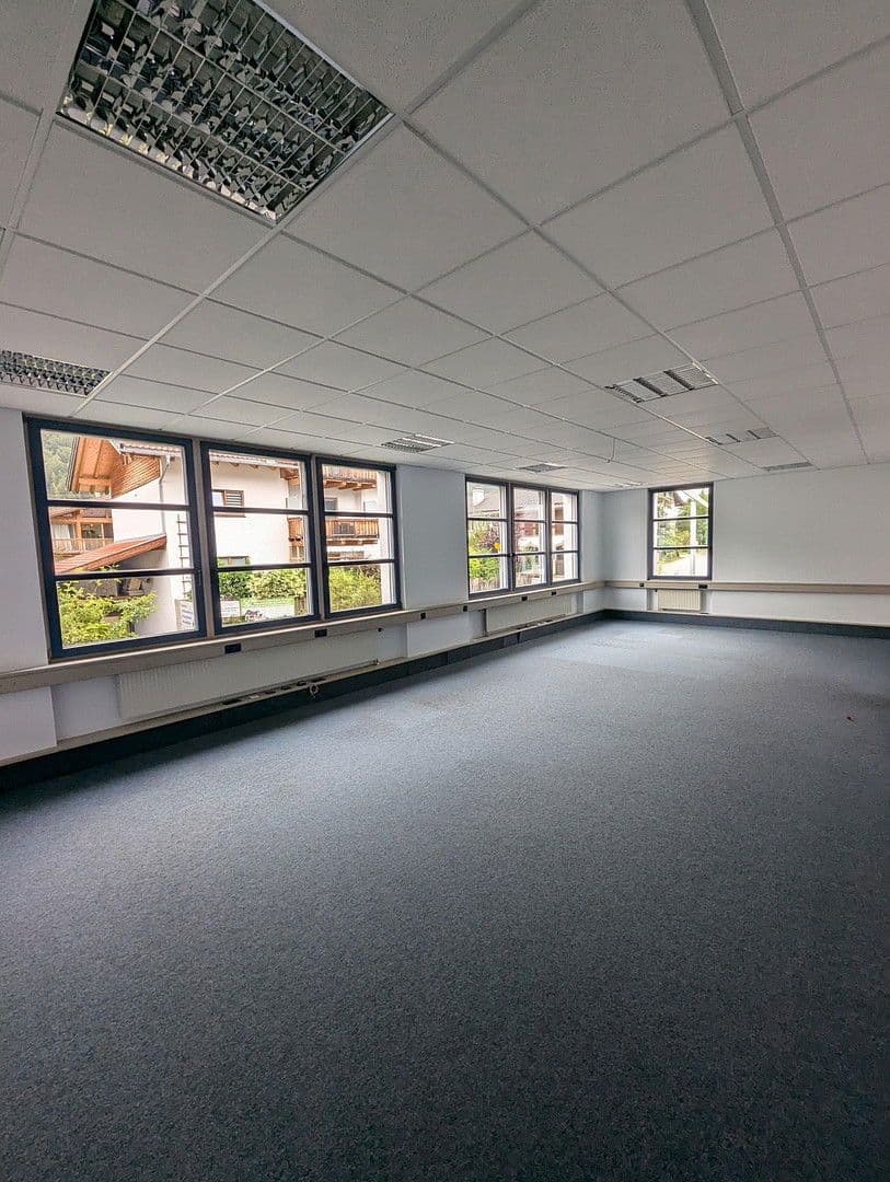 Prenájom kancelárie 160 m², Mühlenweg 18, Mittenwald, Bavorsko Prenájom kancelárie 160 m², Mühlenweg 18, Mittenwald, Bavorsko