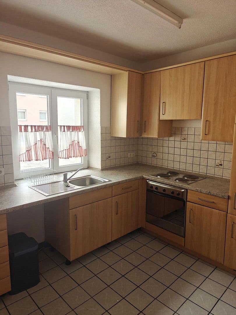 Prenájom nebytového priestoru 306 m², Anbacherstr. 26, Gunzenhausen, Bavorsko Prenájom nebytového priestoru 306 m², Anbacherstr. 26, Gunzenhausen, Bavorsko