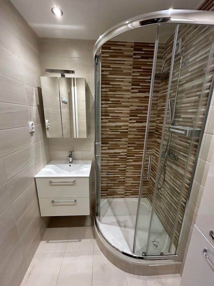 Predaj bytu 3-izbový 59 m², Oráčova, Ostrava, Moravskoslezský kraj Predaj bytu 3-izbový 59 m², Oráčova, Ostrava, Moravskoslezský kraj