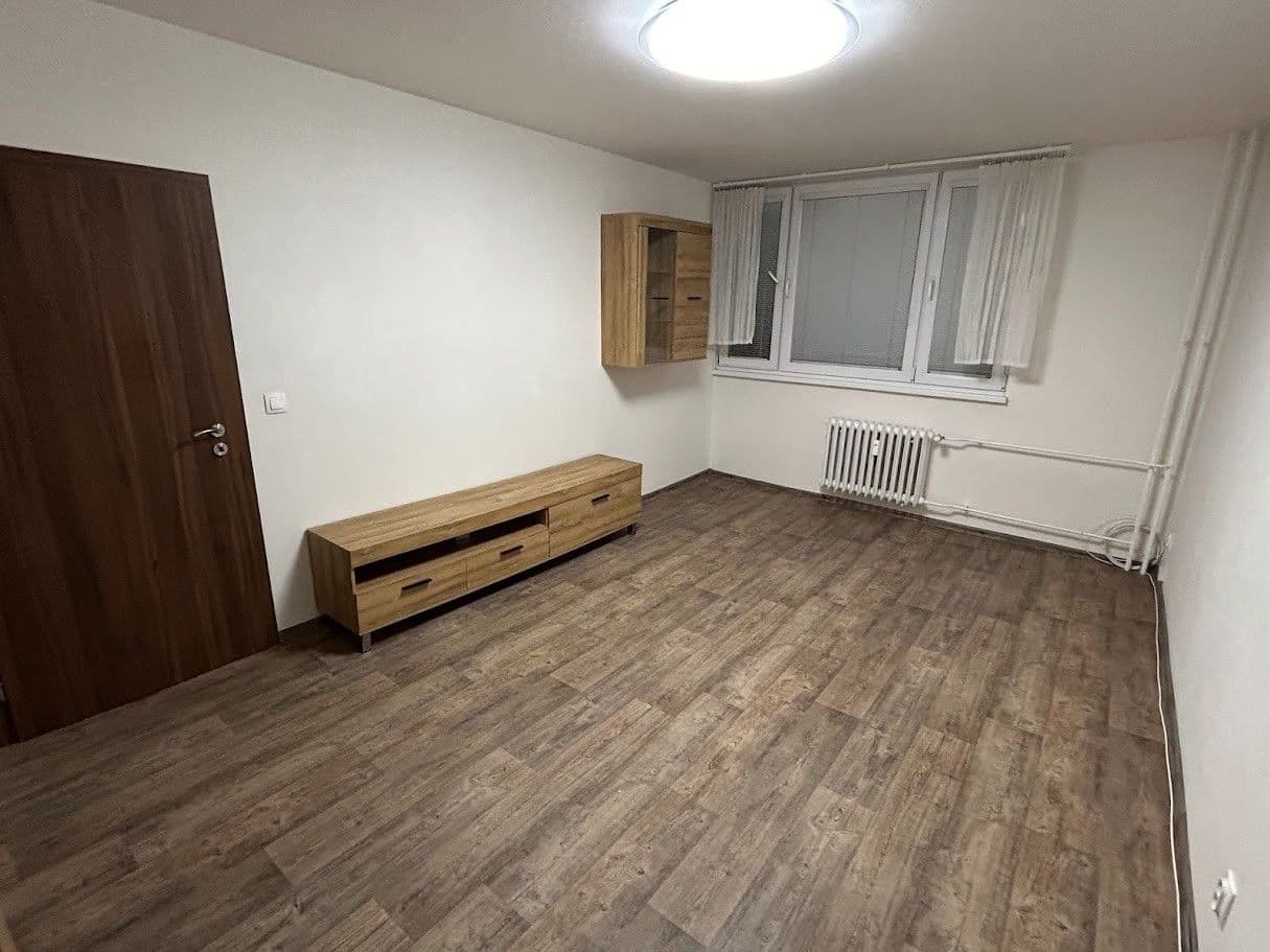 Predaj bytu 3-izbový 59 m², Oráčova, Ostrava, Moravskoslezský kraj Predaj bytu 3-izbový 59 m², Oráčova, Ostrava, Moravskoslezský kraj