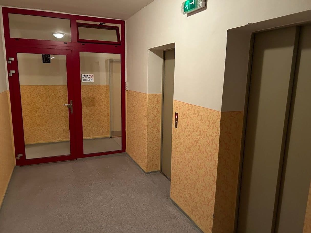 Predaj bytu 3-izbový 59 m², Oráčova, Ostrava, Moravskoslezský kraj Predaj bytu 3-izbový 59 m², Oráčova, Ostrava, Moravskoslezský kraj