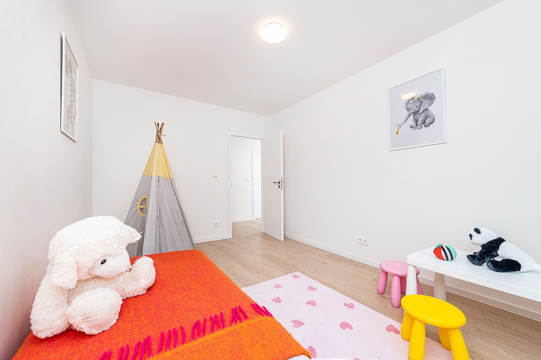 Predaj bytu 5-izbový 88 m², Feřtekova, Praha, Praha Predaj bytu 5-izbový 88 m², Feřtekova, Praha, Praha