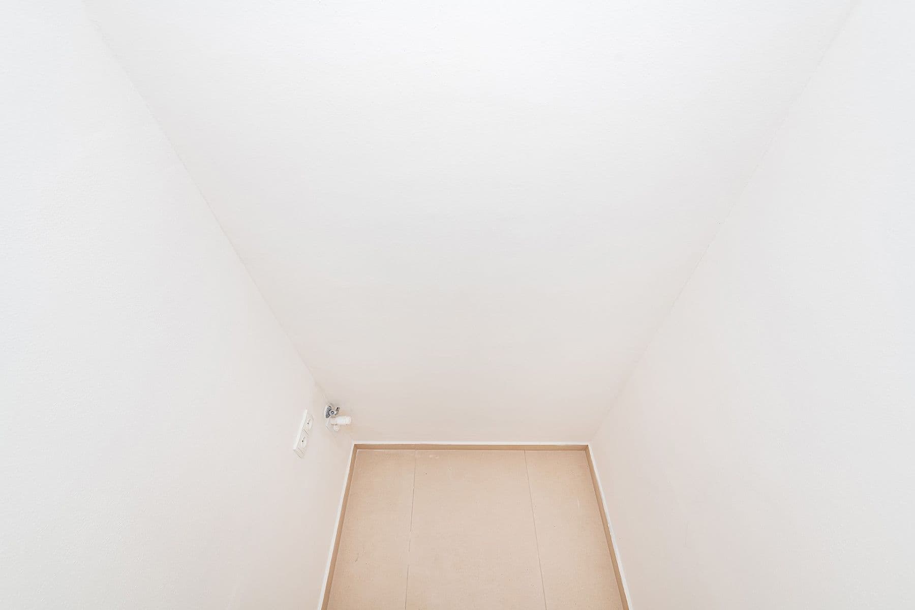 Predaj bytu 4-izbový 75 m², Hřibská, Praha, Praha Predaj bytu 4-izbový 75 m², Hřibská, Praha, Praha