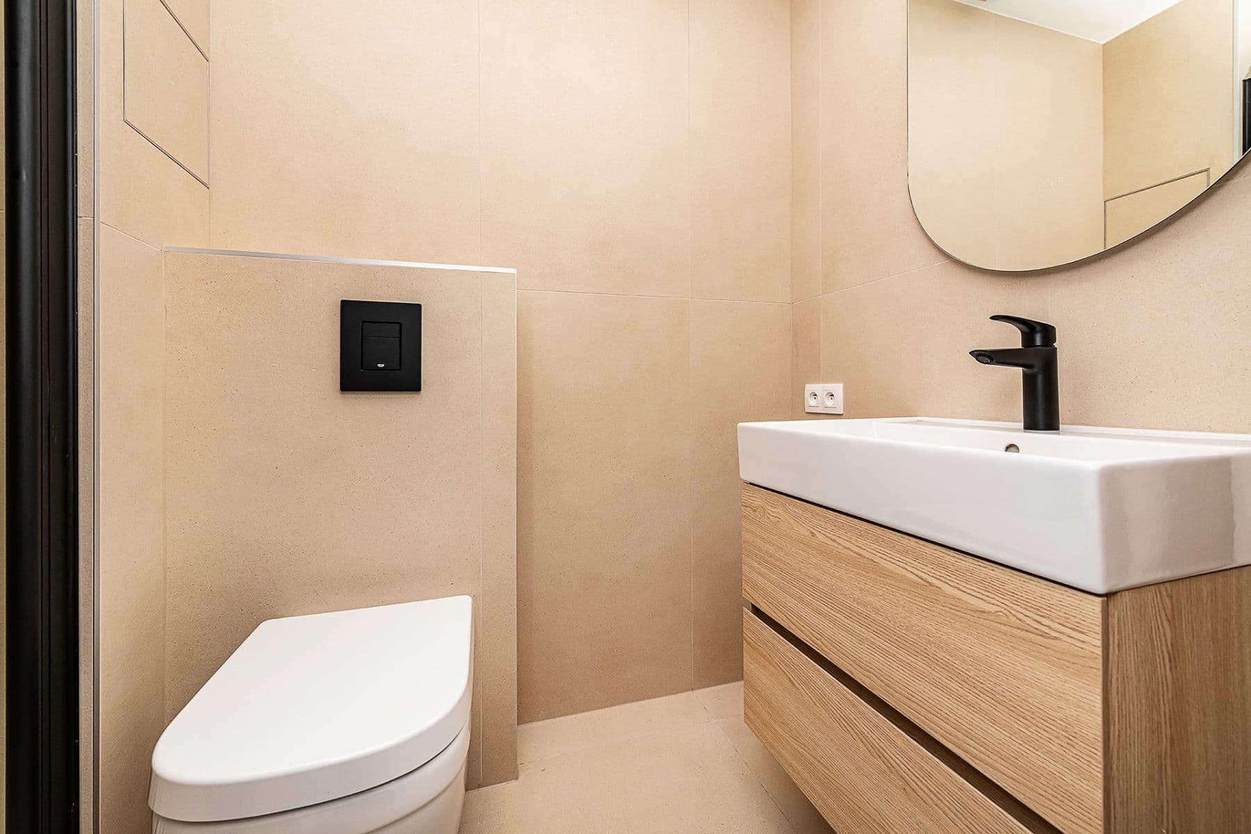 Predaj bytu 4-izbový 75 m², Hřibská, Praha, Praha Predaj bytu 4-izbový 75 m², Hřibská, Praha, Praha