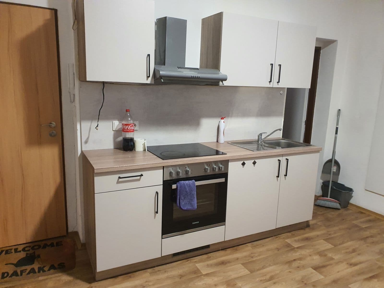 Prenájom bytu 3-izbový 100 m², sady Pětatřicátníků, Plzeň, Plzeňský kraj Prenájom bytu 3-izbový 100 m², sady Pětatřicátníků, Plzeň, Plzeňský kraj