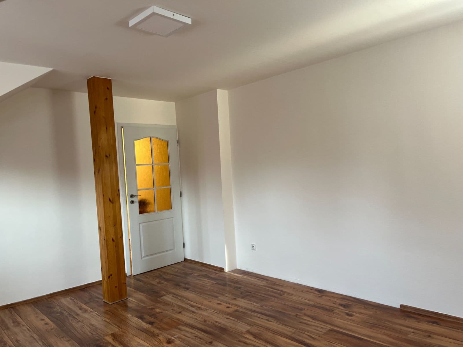 Prenájom bytu 3-izbový 120 m², Havlíčkovo nám., Kladno, Středočeský kraj Prenájom bytu 3-izbový 120 m², Havlíčkovo nám., Kladno, Středočeský kraj