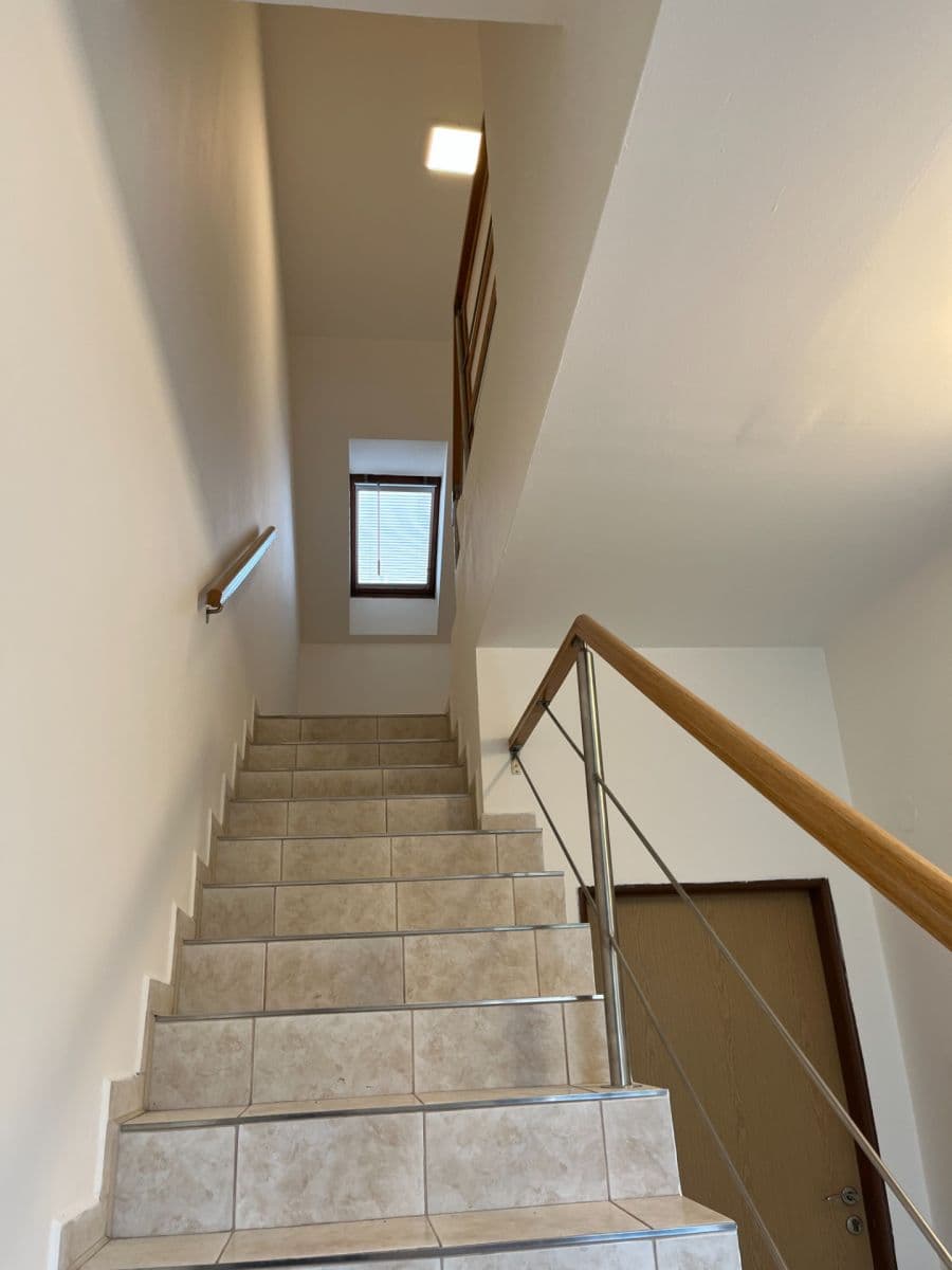 Prenájom bytu 3-izbový 120 m², Havlíčkovo nám., Kladno, Středočeský kraj Prenájom bytu 3-izbový 120 m², Havlíčkovo nám., Kladno, Středočeský kraj