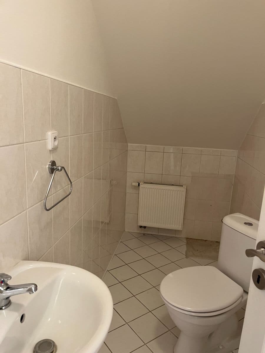 Prenájom bytu 3-izbový 120 m², Havlíčkovo nám., Kladno, Středočeský kraj Prenájom bytu 3-izbový 120 m², Havlíčkovo nám., Kladno, Středočeský kraj