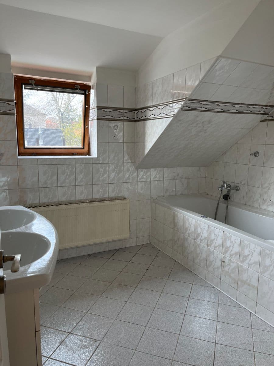 Prenájom bytu 3-izbový 120 m², Havlíčkovo nám., Kladno, Středočeský kraj Prenájom bytu 3-izbový 120 m², Havlíčkovo nám., Kladno, Středočeský kraj