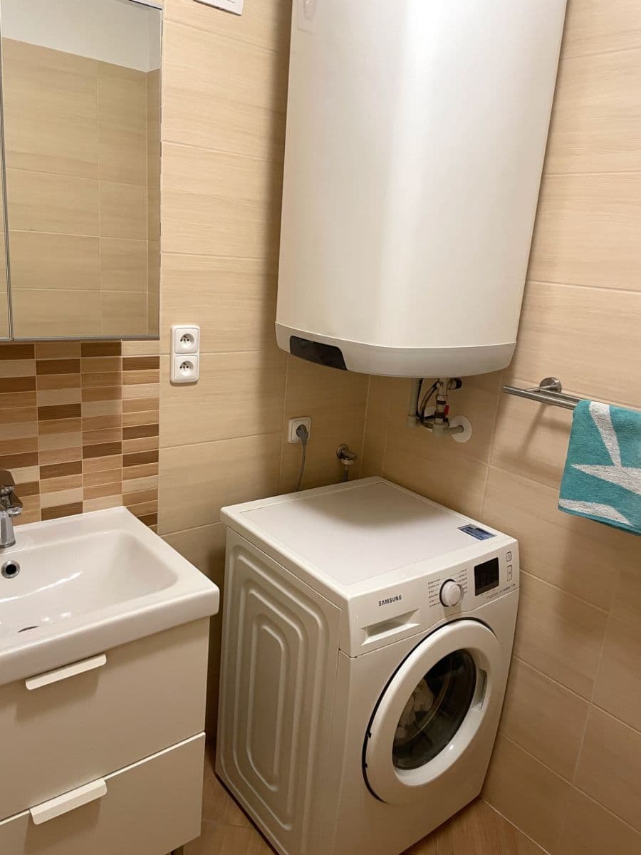 Predaj bytu 3-izbový 76 m², Týřovická, Praha, Praha Predaj bytu 3-izbový 76 m², Týřovická, Praha, Praha