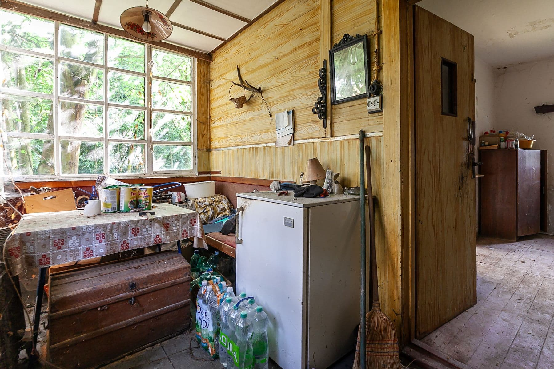Predaj rekreačného objektu 35 m², pozemek 614 m², Ke Lhotě, Dolní Břežany, Středočeský kraj Predaj rekreačného objektu 35 m², pozemek 614 m², Ke Lhotě, Dolní Břežany, Středočeský kraj