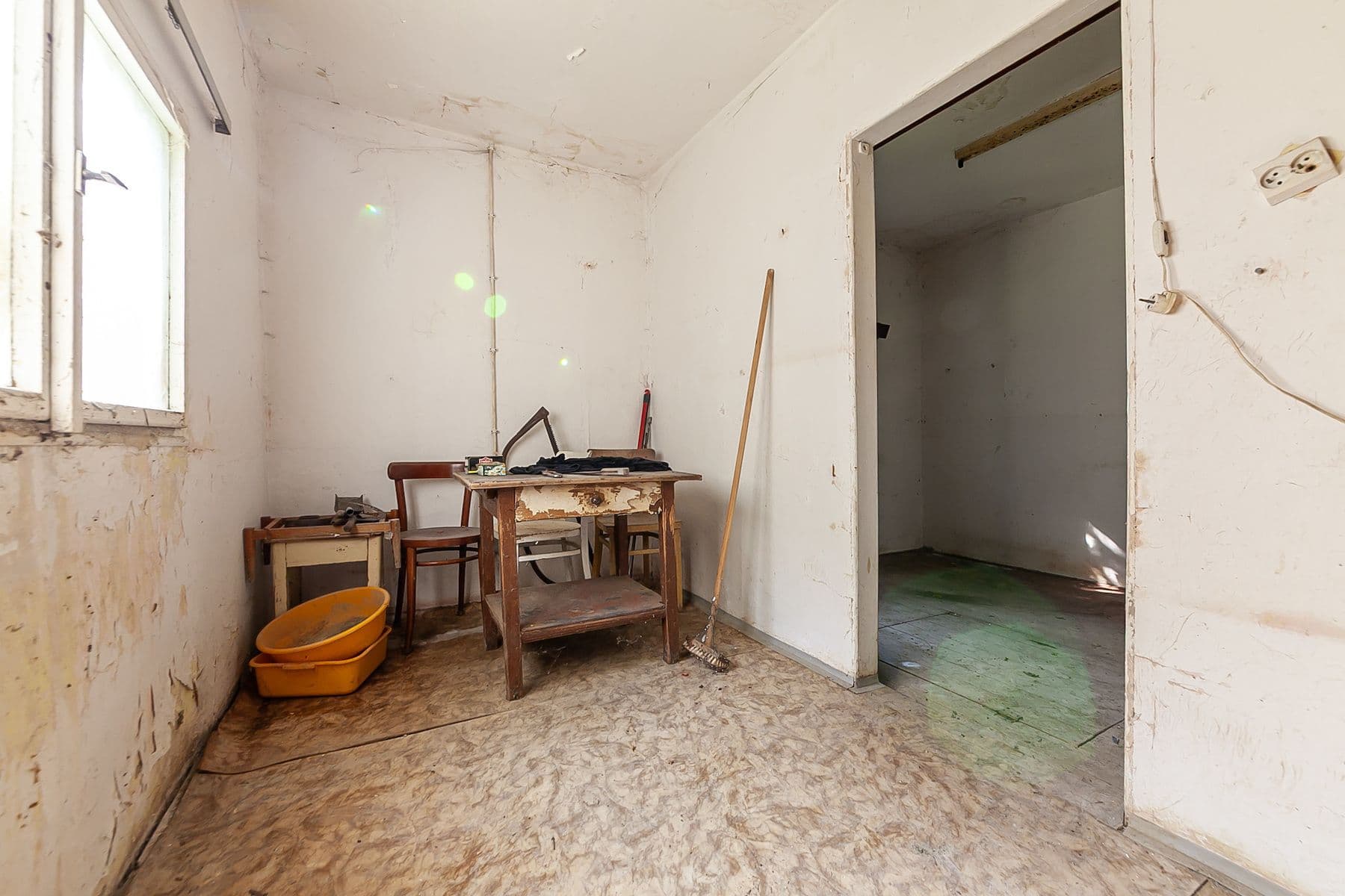 Predaj rekreačného objektu 35 m², pozemek 614 m², Ke Lhotě, Dolní Břežany, Středočeský kraj Predaj rekreačného objektu 35 m², pozemek 614 m², Ke Lhotě, Dolní Břežany, Středočeský kraj