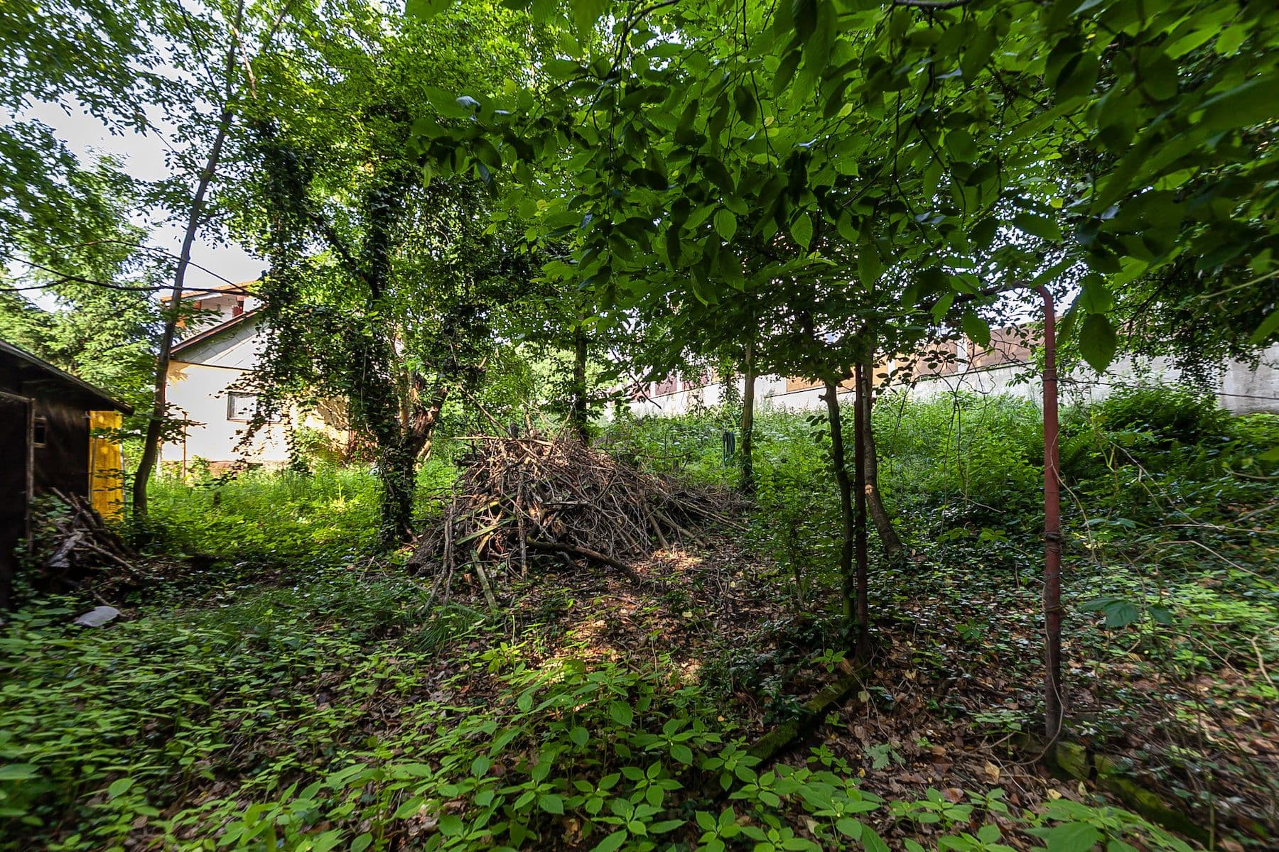 Predaj rekreačného objektu 35 m², pozemek 614 m², Ke Lhotě, Dolní Břežany, Středočeský kraj Predaj rekreačného objektu 35 m², pozemek 614 m², Ke Lhotě, Dolní Břežany, Středočeský kraj