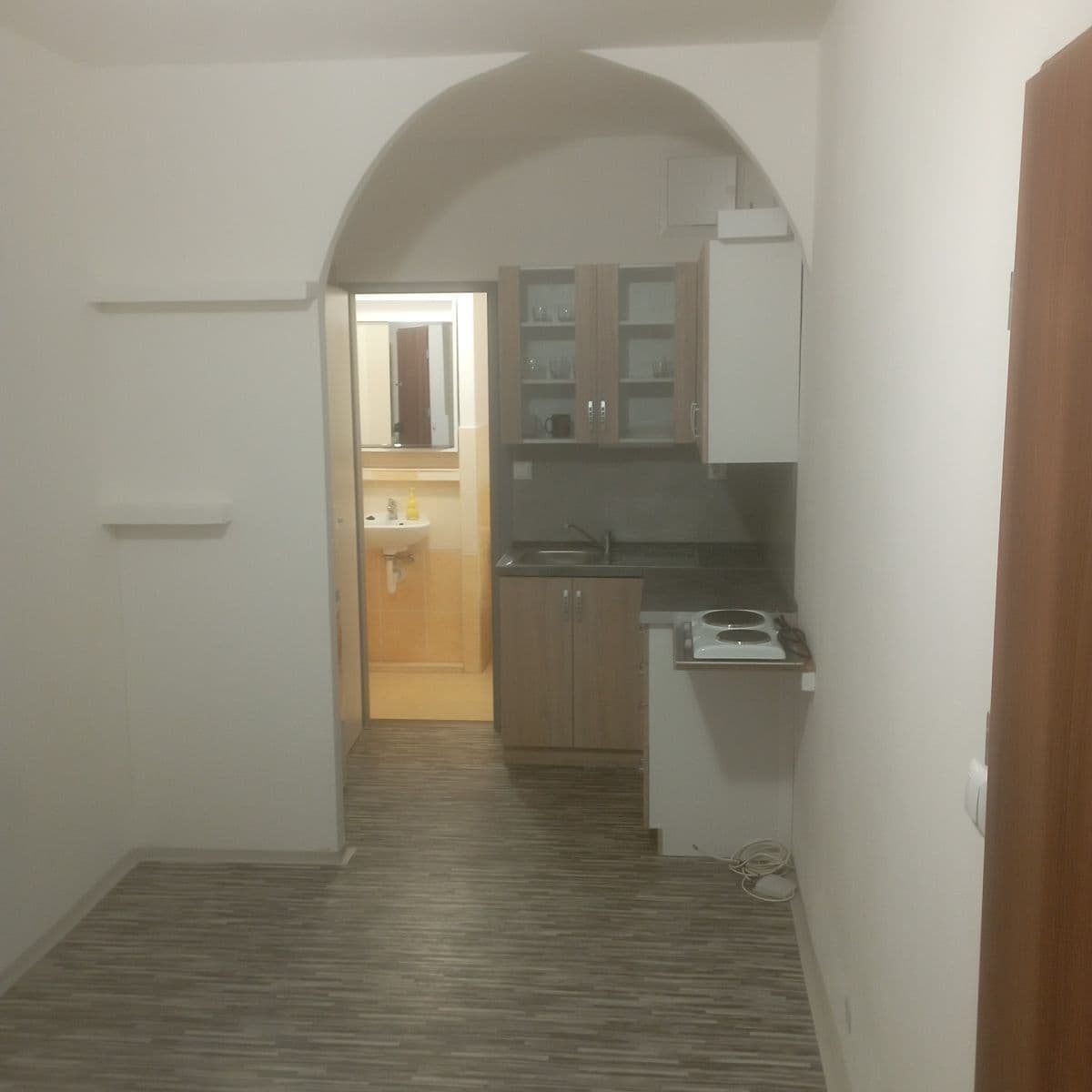 Prenájom nebytového priestoru 15 m², Moldavská, Brno, Jihomoravský kraj Prenájom nebytového priestoru 15 m², Moldavská, Brno, Jihomoravský kraj