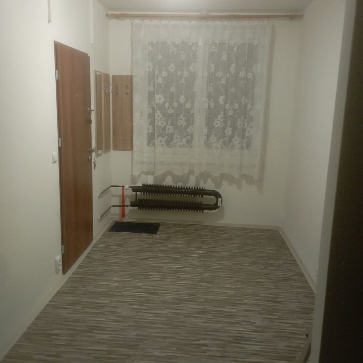 Prenájom nebytového priestoru 15 m², Moldavská, Brno, Jihomoravský kraj Prenájom nebytového priestoru 15 m², Moldavská, Brno, Jihomoravský kraj